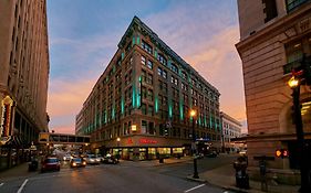 Embassy Suites Louisville Downtown